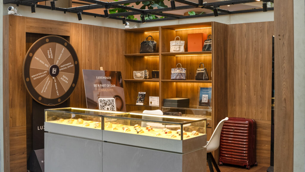 Luxehouze Sparkling Solitaires