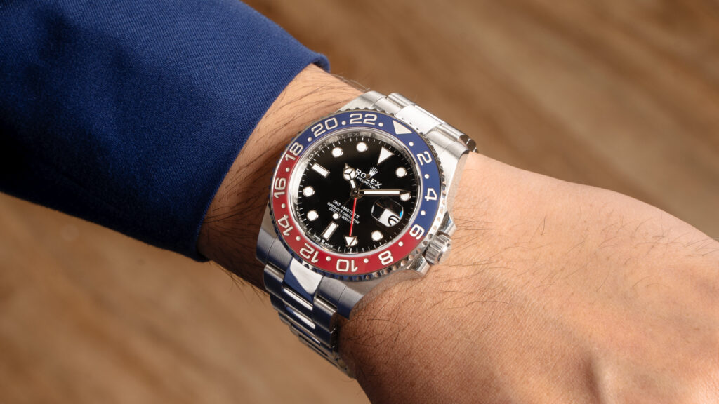 how to clean luxury watch dial and bezel