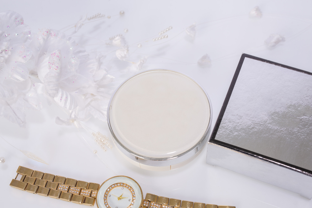 10 Rekomendasi Skincare High-end Terbaik untuk Kulit Glowing