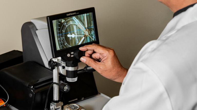 How Luxehouze Guarantees the Authenticity of Your Luxury Timepiece