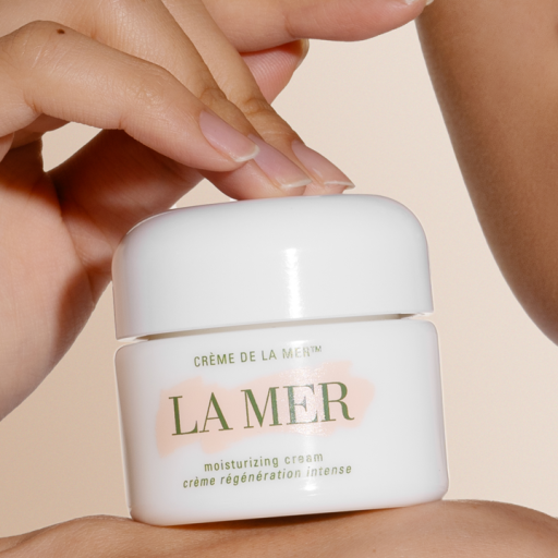 8 Makeup Terms You Need to Know in 2025